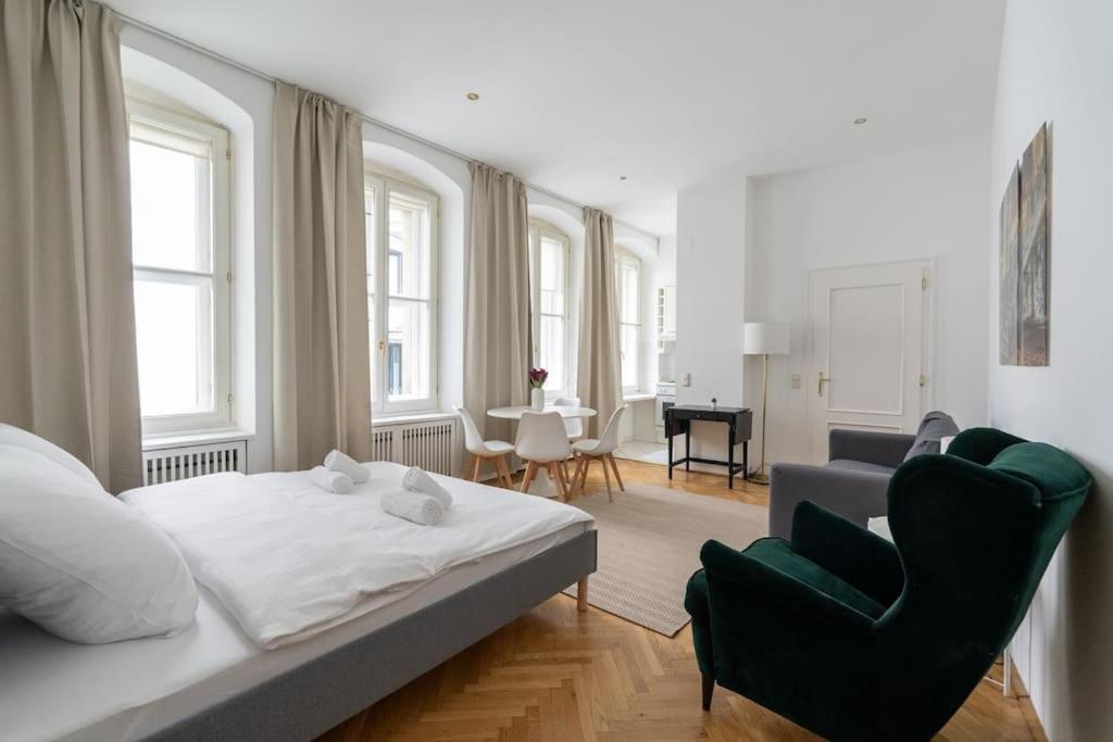 Historic Heart Apartment Wien Eksteriør billede